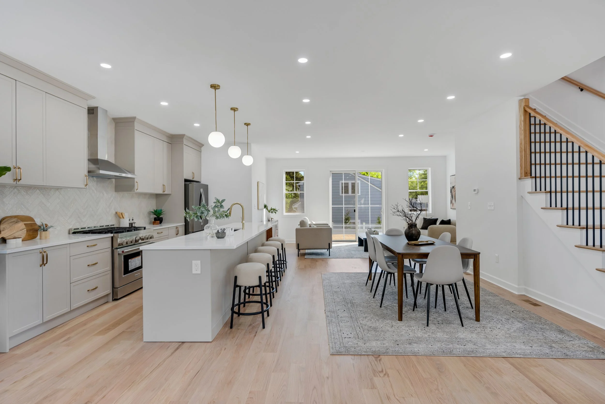 10 Garden Place