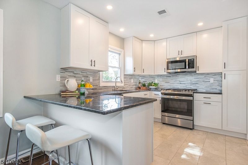 11 Gracel St, Bloomfield