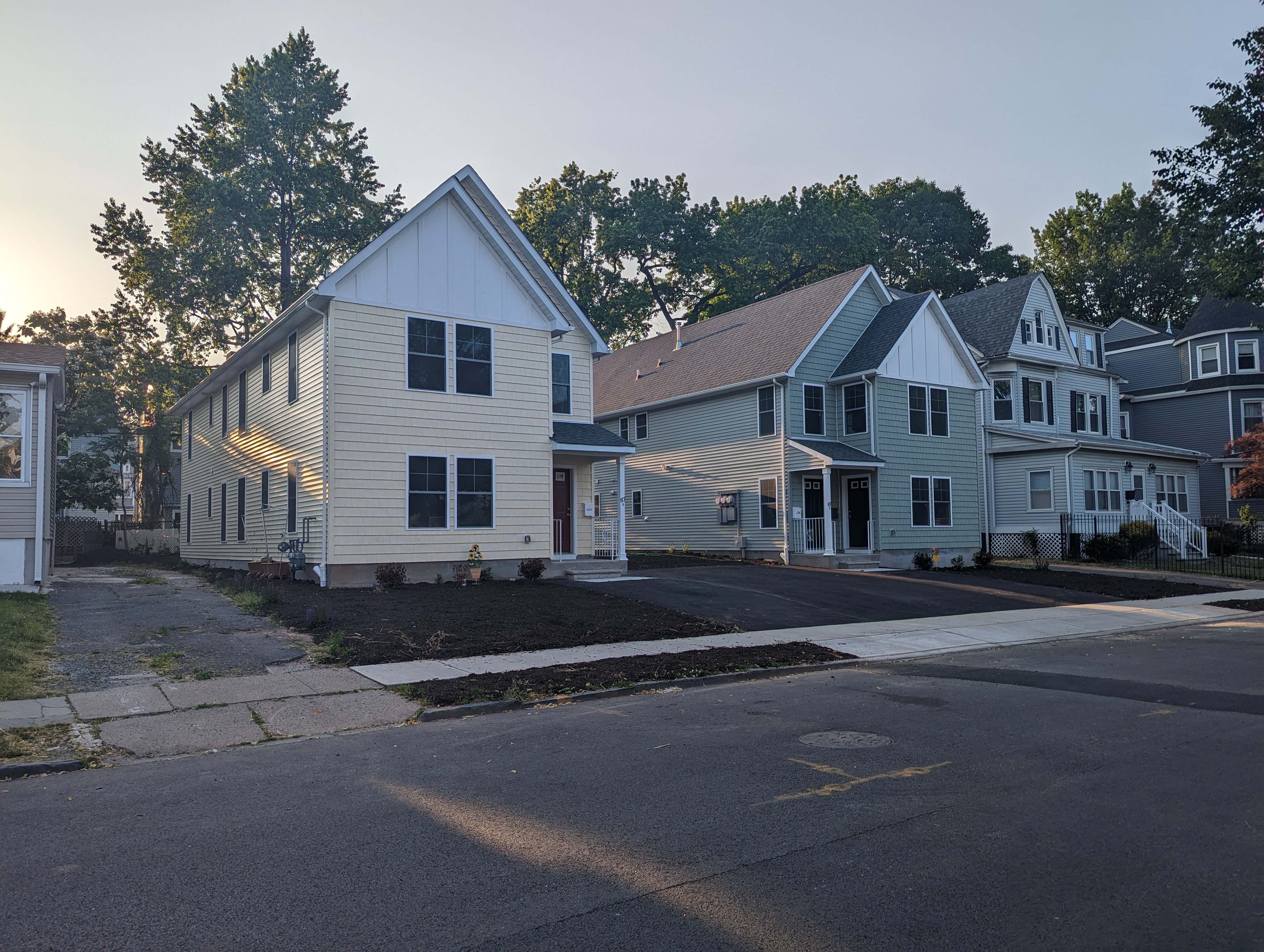 87A & 87B North 18th St